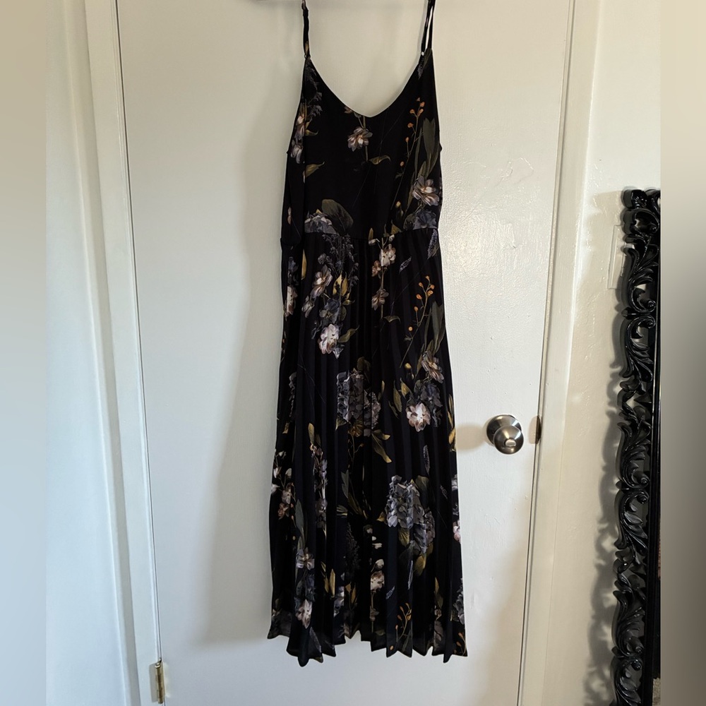 Midi black floral pleated dress - size M - a new day (target)